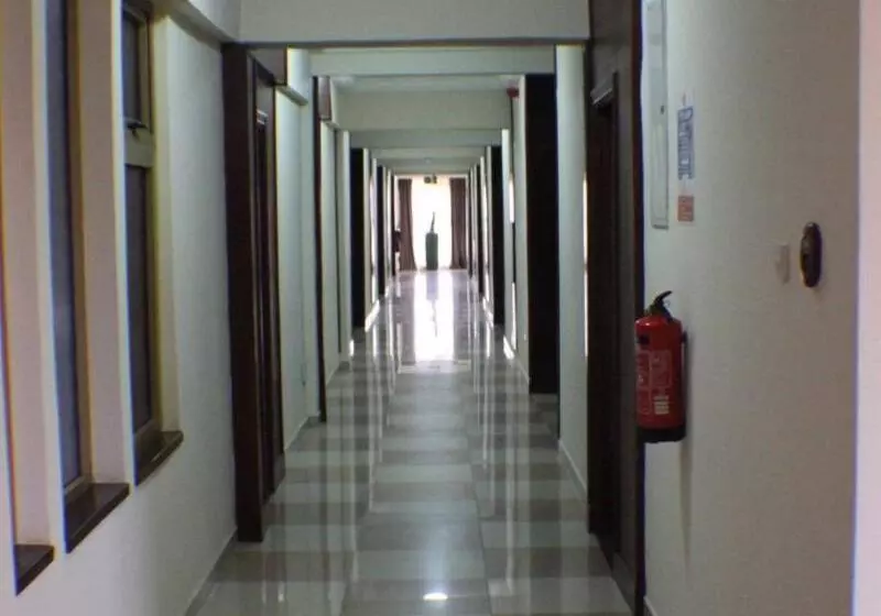 בית מלון כפרי Royal Nick