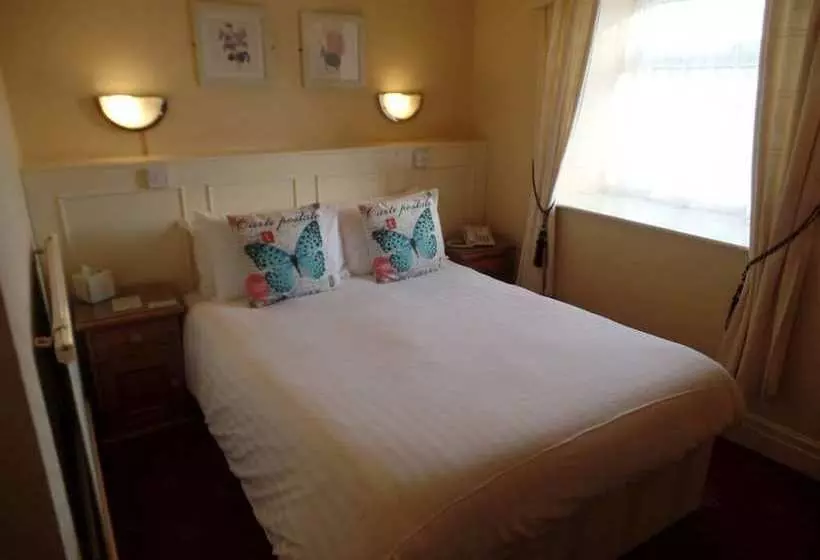 בית מלון כפרי The Dodington Lodge