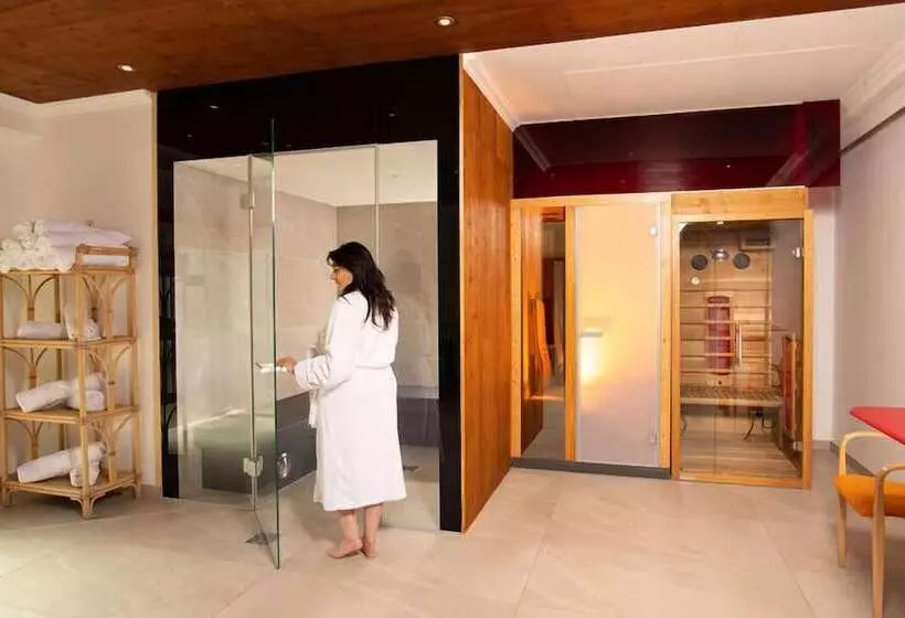 Отель Vitaler Landauerhof