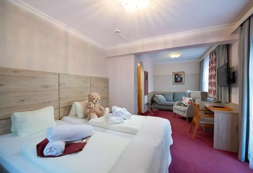 Отель Vitaler Landauerhof