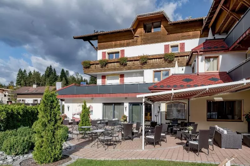 Отель Zum Gourmet