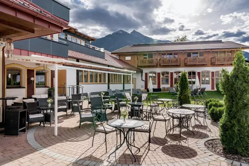 Отель Zum Gourmet