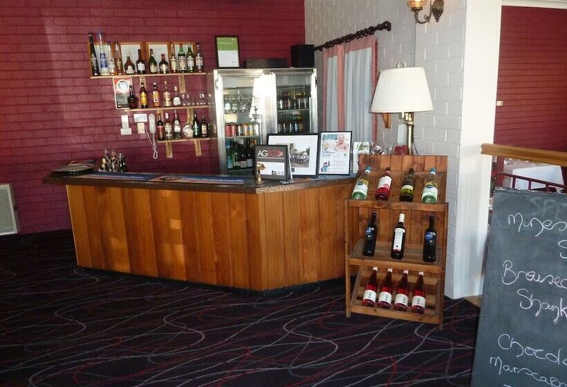 The Aston Motel Tamworth