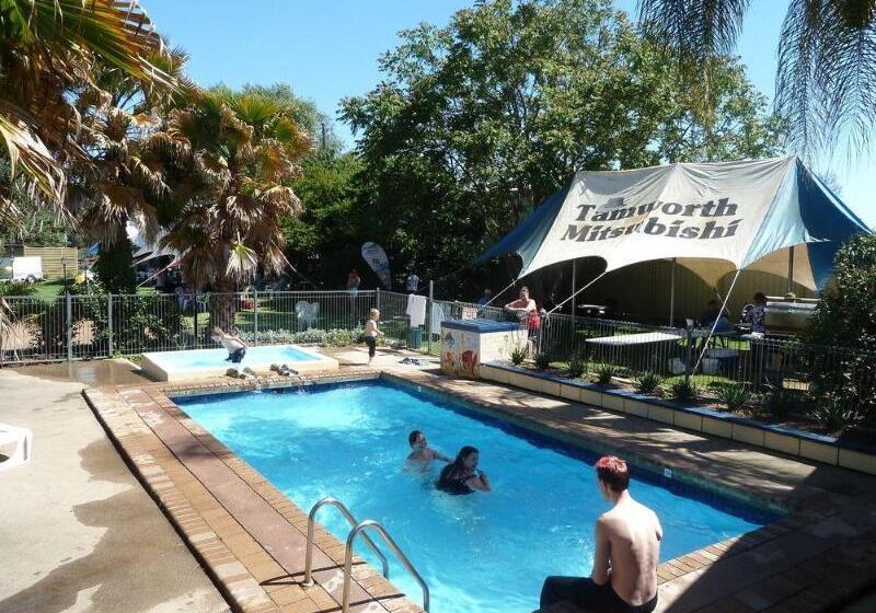 The Aston Motel Tamworth