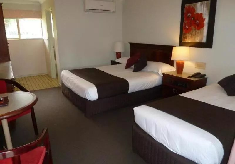 The Aston Motel Tamworth