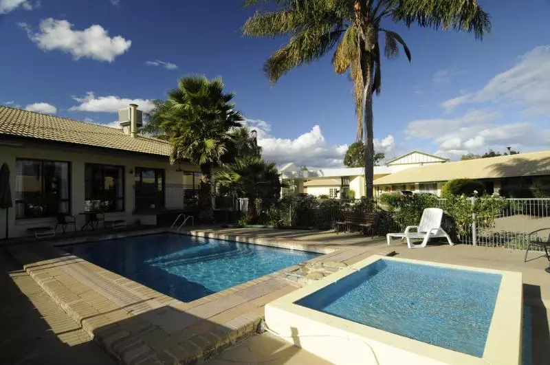 The Aston Motel Tamworth