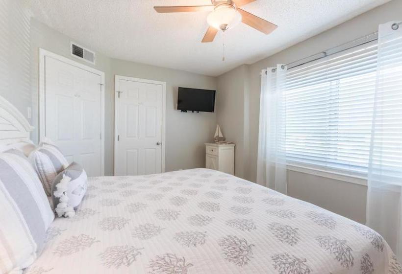 Tradewinds Condos by Meyer Real Estate