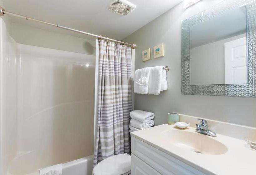 Tradewinds Condos by Meyer Real Estate