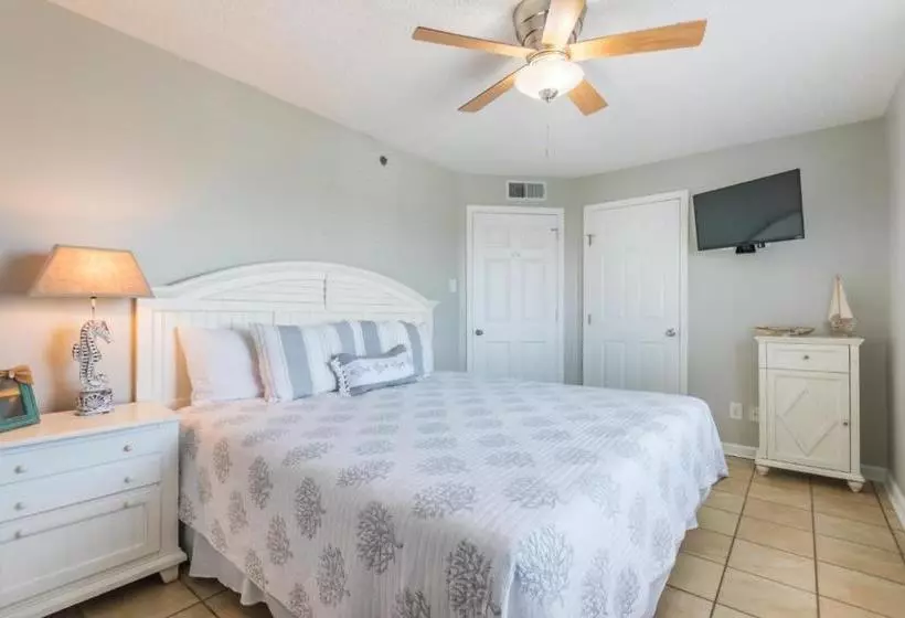 Tradewinds Condos by Meyer Real Estate