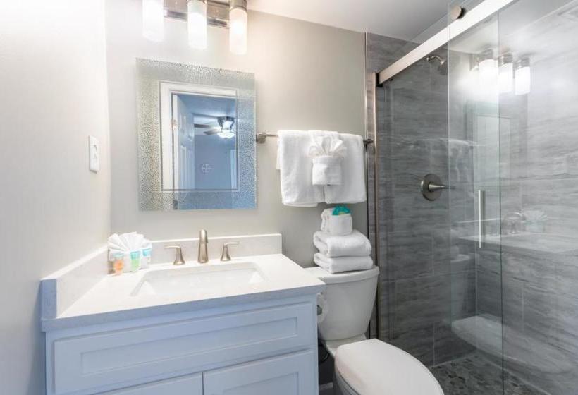 Tradewinds Condos by Meyer Real Estate