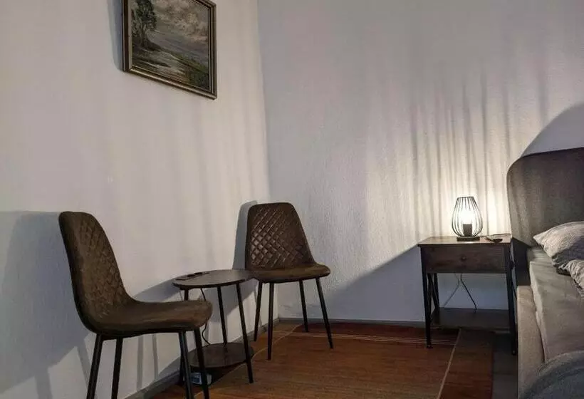 Aamiaismajoitus (B&B) Gasthaus Zum Goldenen Roß