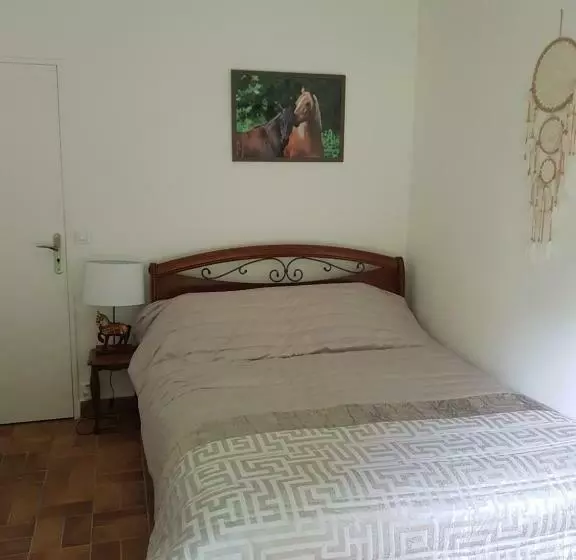 Aamiaismajoitus (B&B) Les Sabots Du Parc