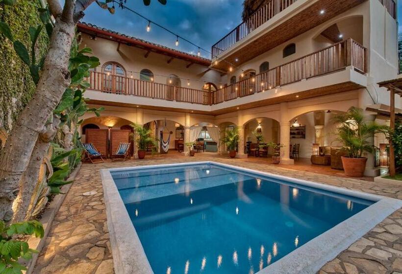 Boutique Hotel Secret Garden Granada