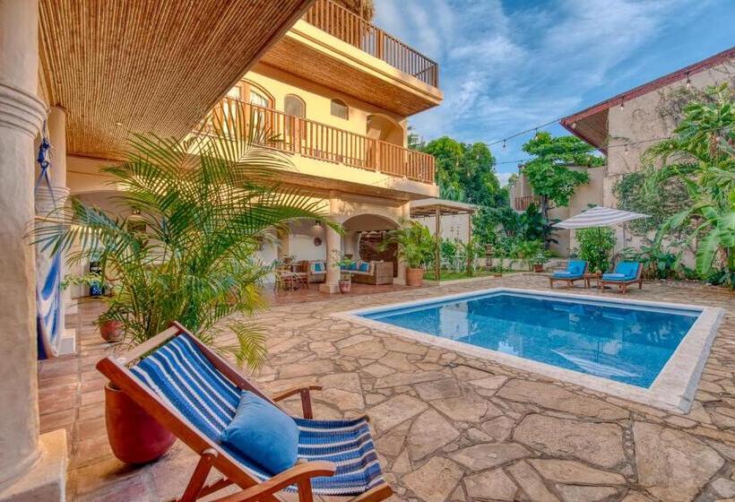 Boutique Hotel Secret Garden Granada