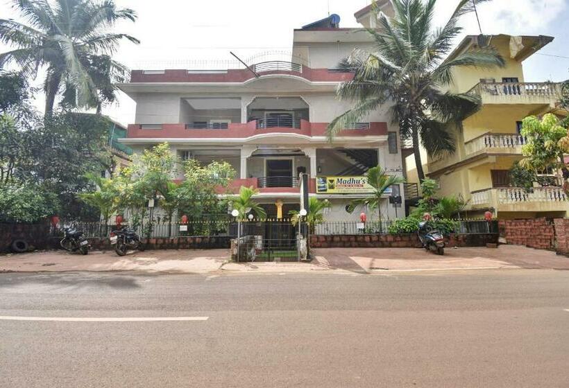 בית מלון כפרי Capital O 81657 Madhus Inn