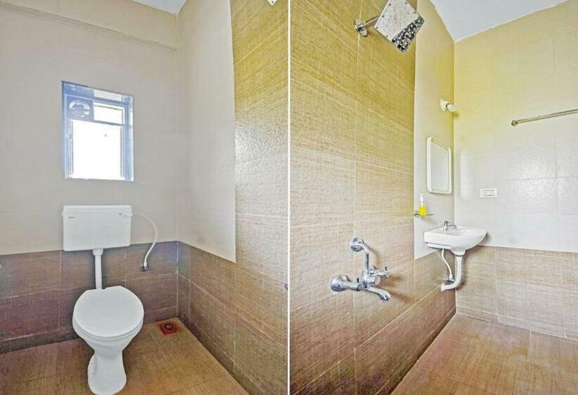 בית מלון כפרי Capital O 81657 Madhus Inn