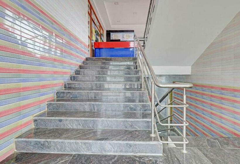 בית מלון כפרי Collection O 84373 Nsk Residency