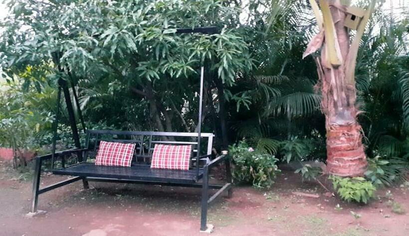 Отель Krishna Lake Agro Tourism