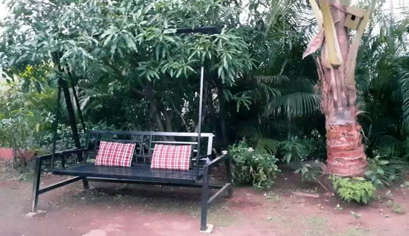 ホテル Krishna Lake Agro Tourism