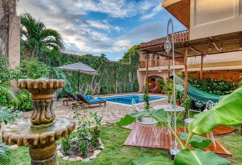 Boutique Hotel Secret Garden Granada