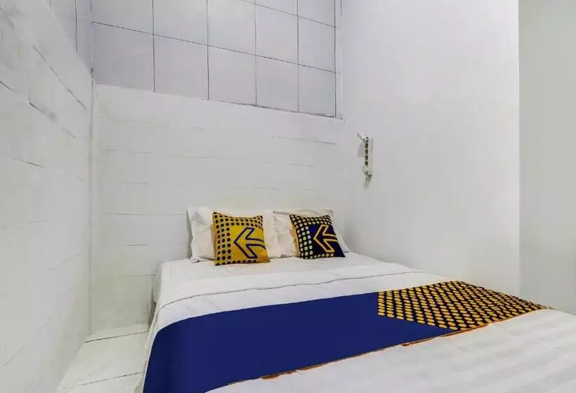 هتل Spot On 90780 Gang Tengah Homestay Syariah