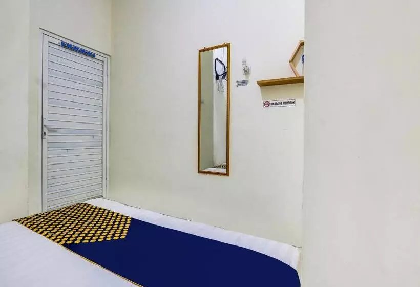 هتل Spot On 90780 Gang Tengah Homestay Syariah