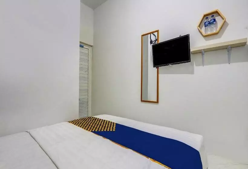 هتل Spot On 90780 Gang Tengah Homestay Syariah