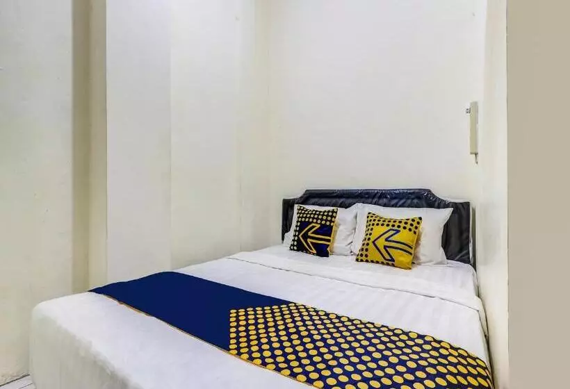 هتل Spot On 90780 Gang Tengah Homestay Syariah