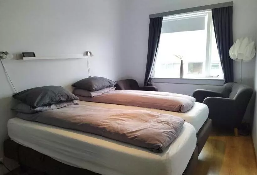 پانسیون Flateyri Guesthouse