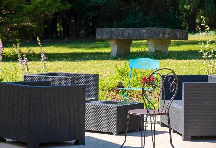 פנסיון Les Gîtes D Halatte