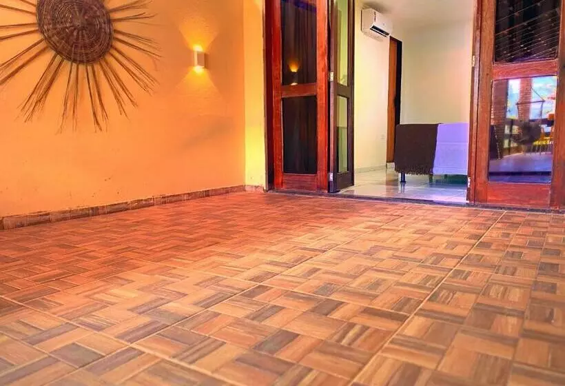 پانسیون Suites Riomar