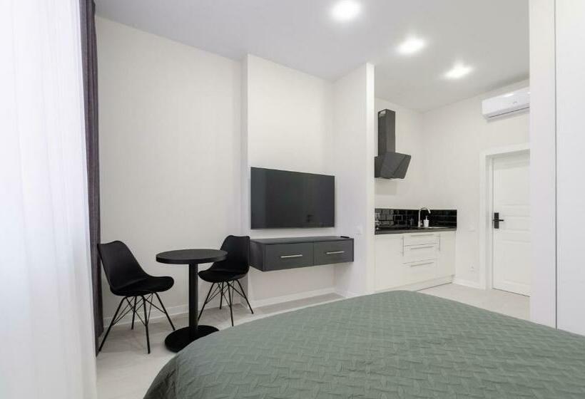 Smart Hotel Apartment With Panoramic City View In Diplomat Hall