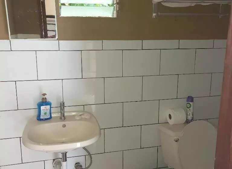 Retkeilymaja Los Pinos De Torio