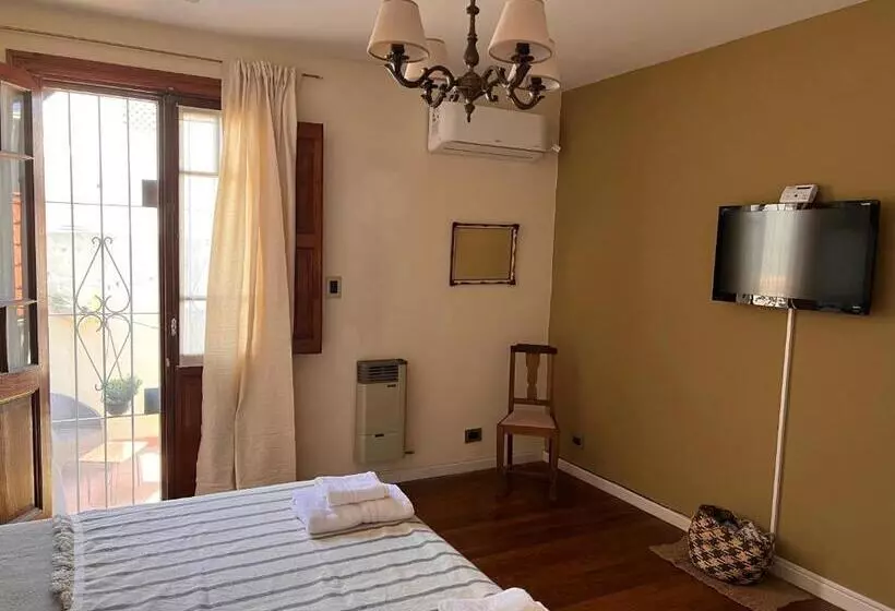 Aamiaismajoitus (B&B) La Yurta