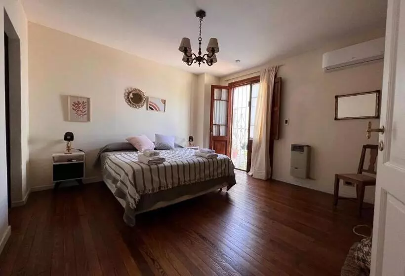 Aamiaismajoitus (B&B) La Yurta