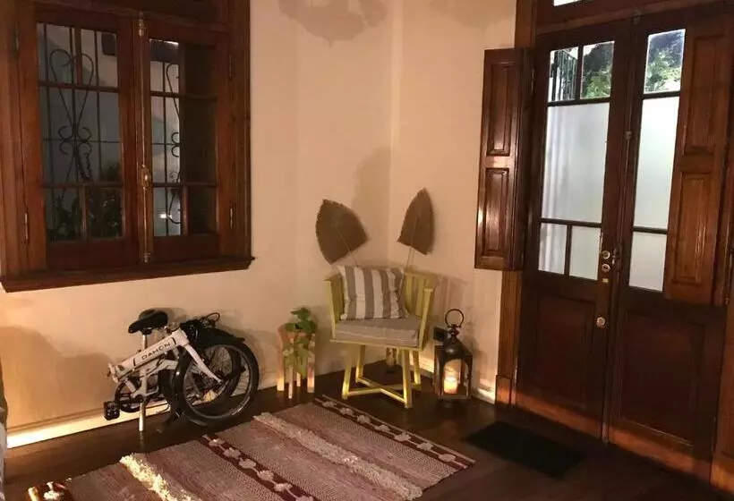 Aamiaismajoitus (B&B) La Yurta