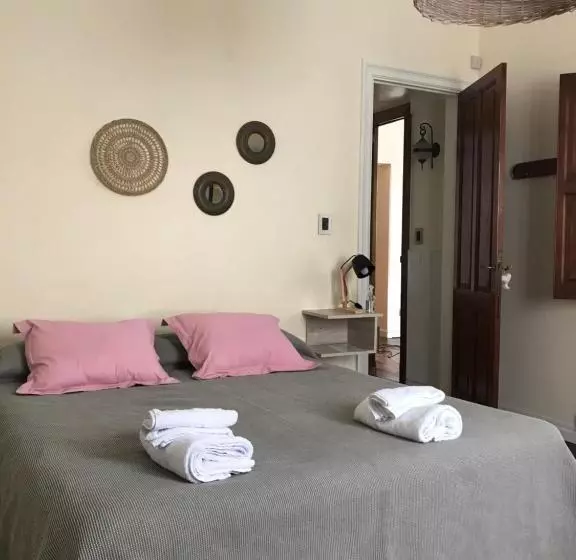 Aamiaismajoitus (B&B) La Yurta