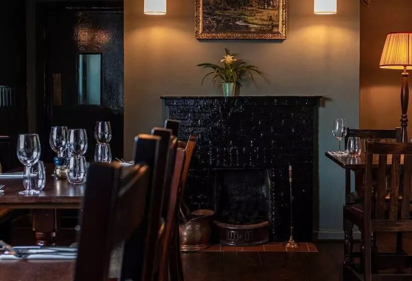 Aamiaismajoitus (B&B) The Three Swallows Cley