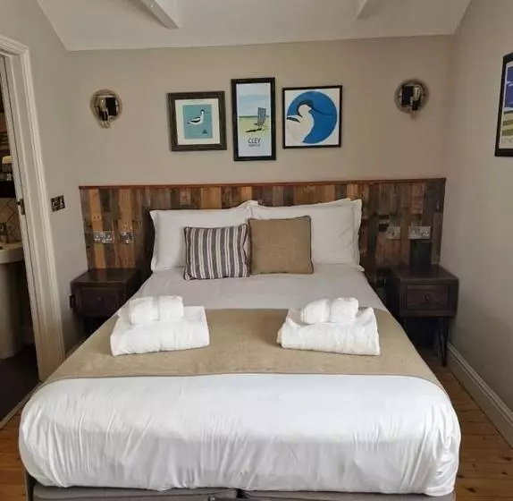 Aamiaismajoitus (B&B) The Three Swallows Cley