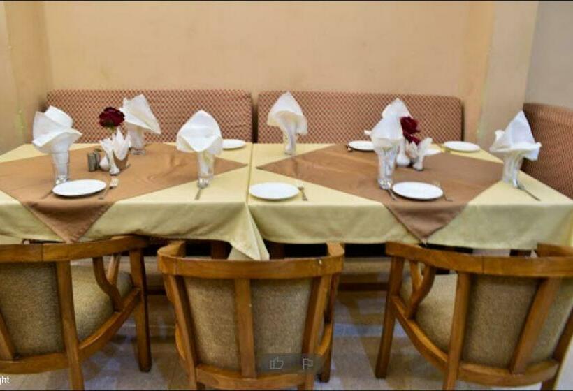 בית מלון כפרי Kailash Inn By Wb Comfort