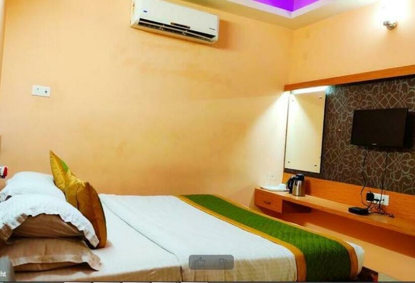 בית מלון כפרי Kailash Inn By Wb Comfort