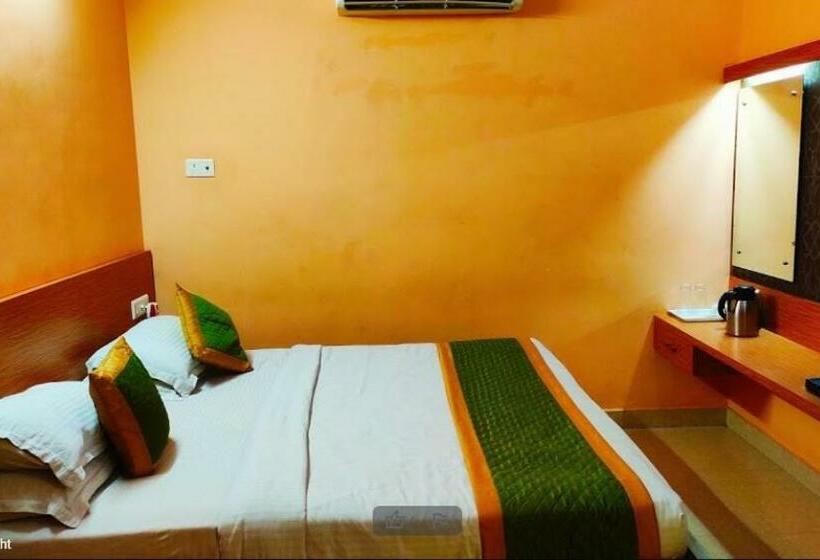 בית מלון כפרי Kailash Inn By Wb Comfort