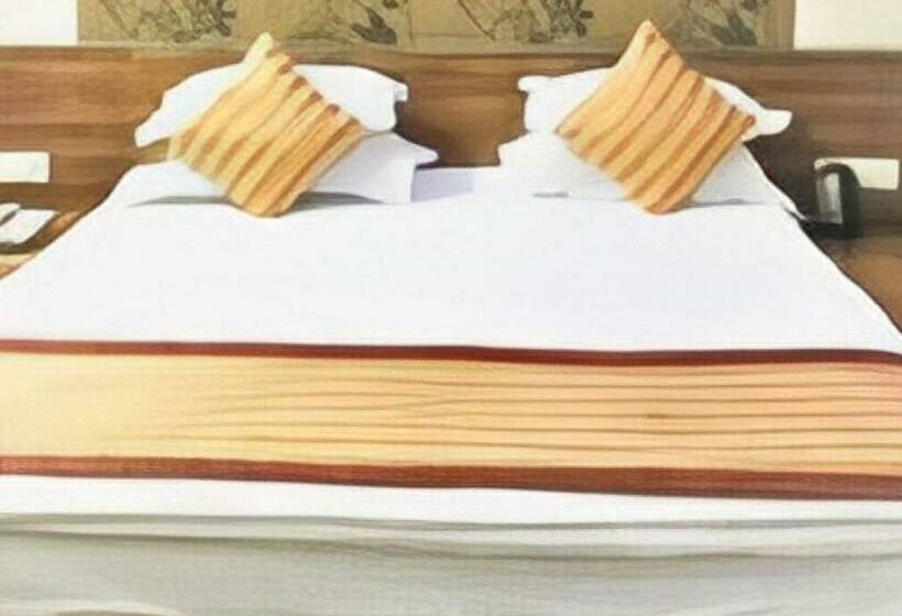 בית מלון כפרי Kailash Inn By Wb Comfort