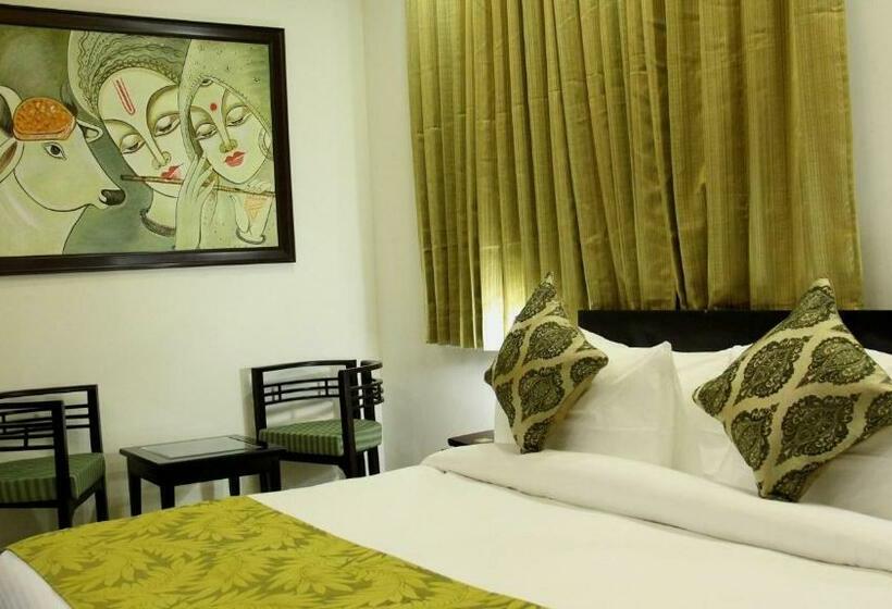 בית מלון כפרי The Marque By Luxus In Mathura