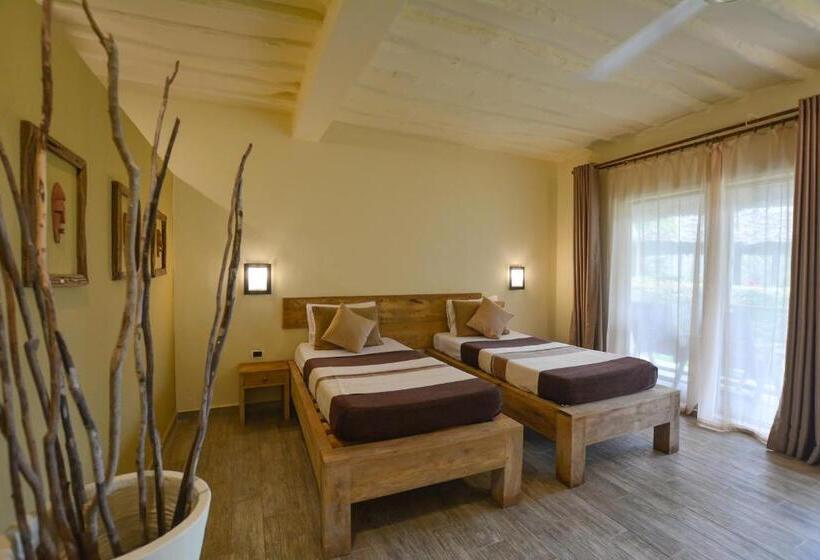 בית מלון כפרי Veraclub Zanzibar Village