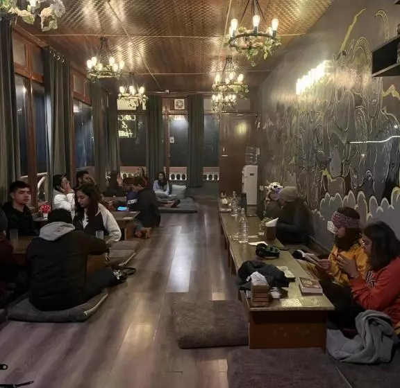 Odin Hostel Shoja