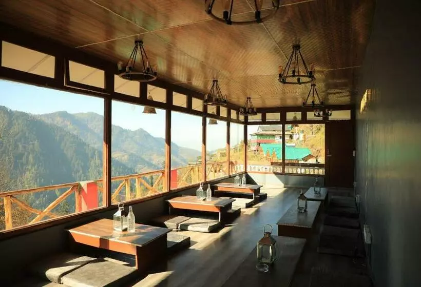 Odin Hostel Shoja