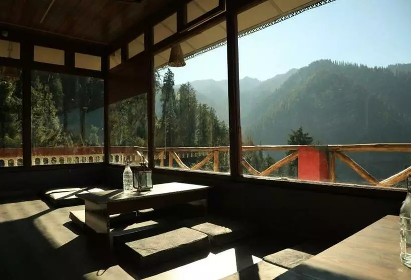 Odin Hostel Shoja