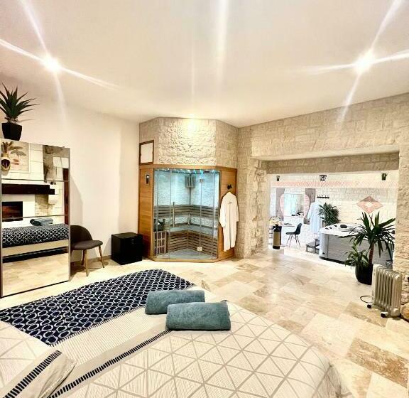 بنسيون Suite Privative Jacuzzi Sauna De La Villa Del Castagnol