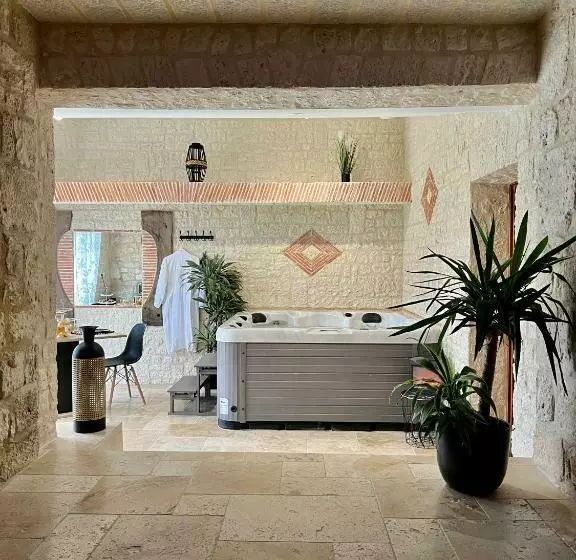 ペンション Suite Privative Jacuzzi Sauna De La Villa Del Castagnol